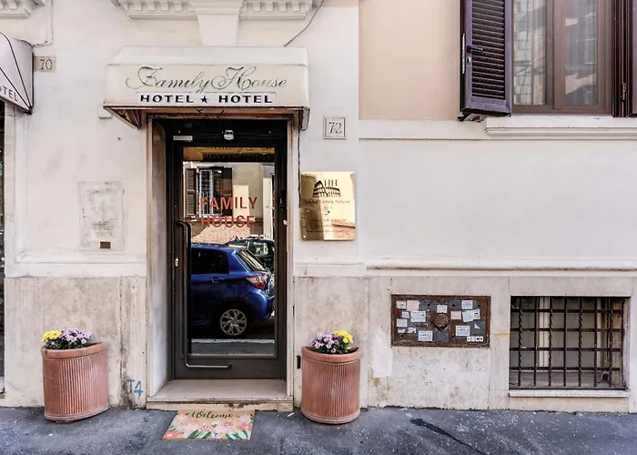 Hotel Family House