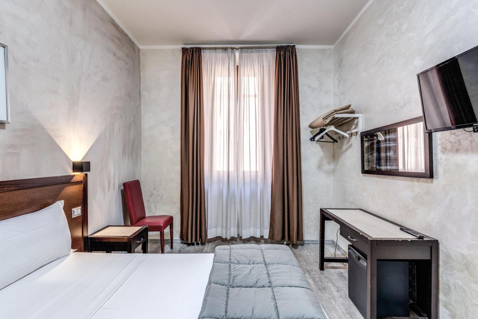 Family House Hotel